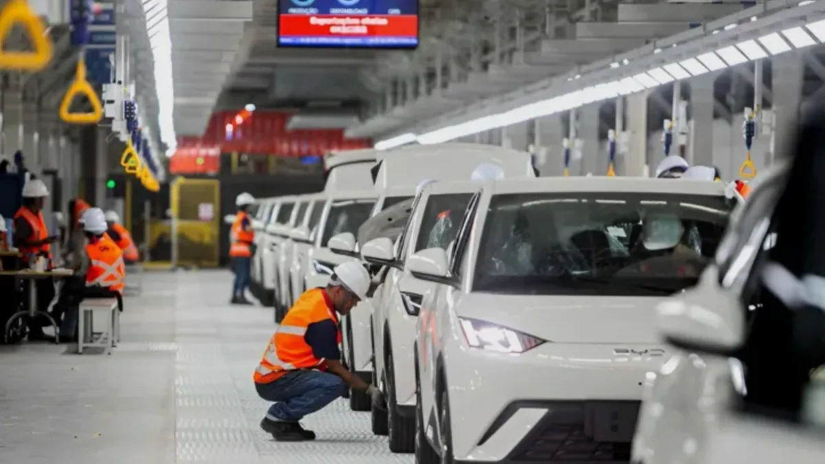 China projeta 70% de carros elétricos nas vendas até 2030